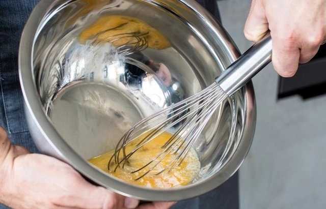 KitchenCraft Kuchyňská metlička, 25 cm