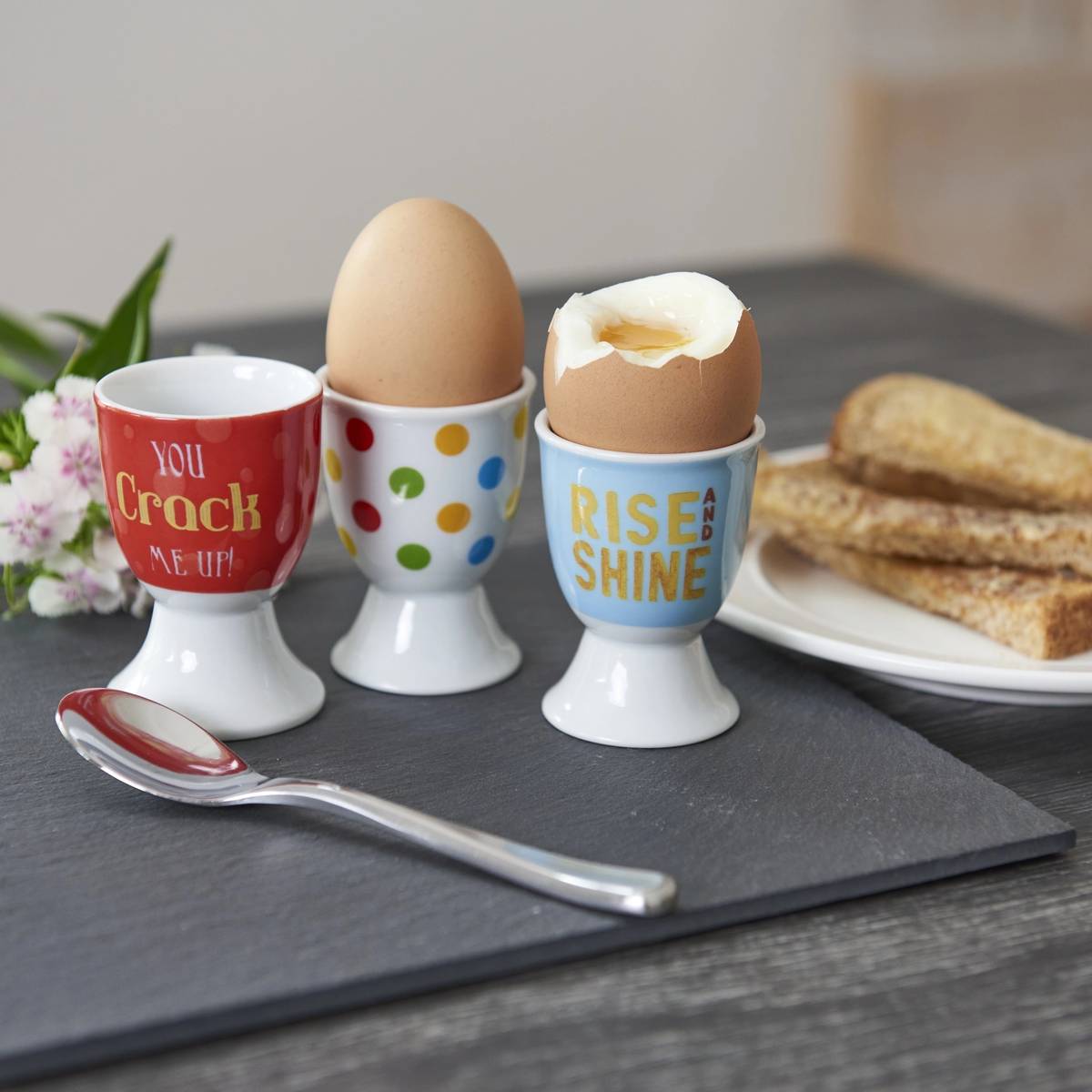 KitchenCraft Stojánek na vajíčka, motiv s nápisem