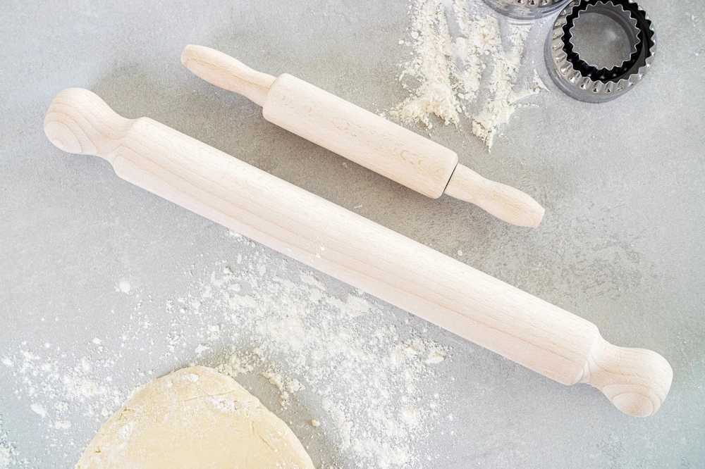 KitchenCraft Mini váleček na těsto, 23 cm, buk
