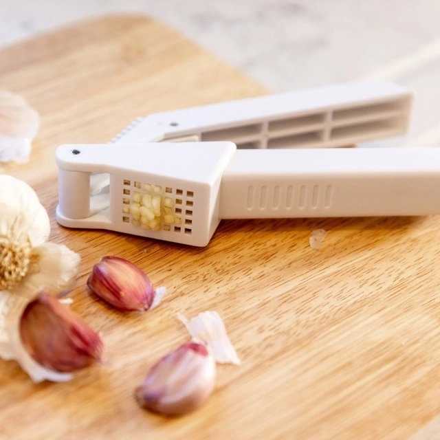 KitchenCraft Lis na česnek, bílá