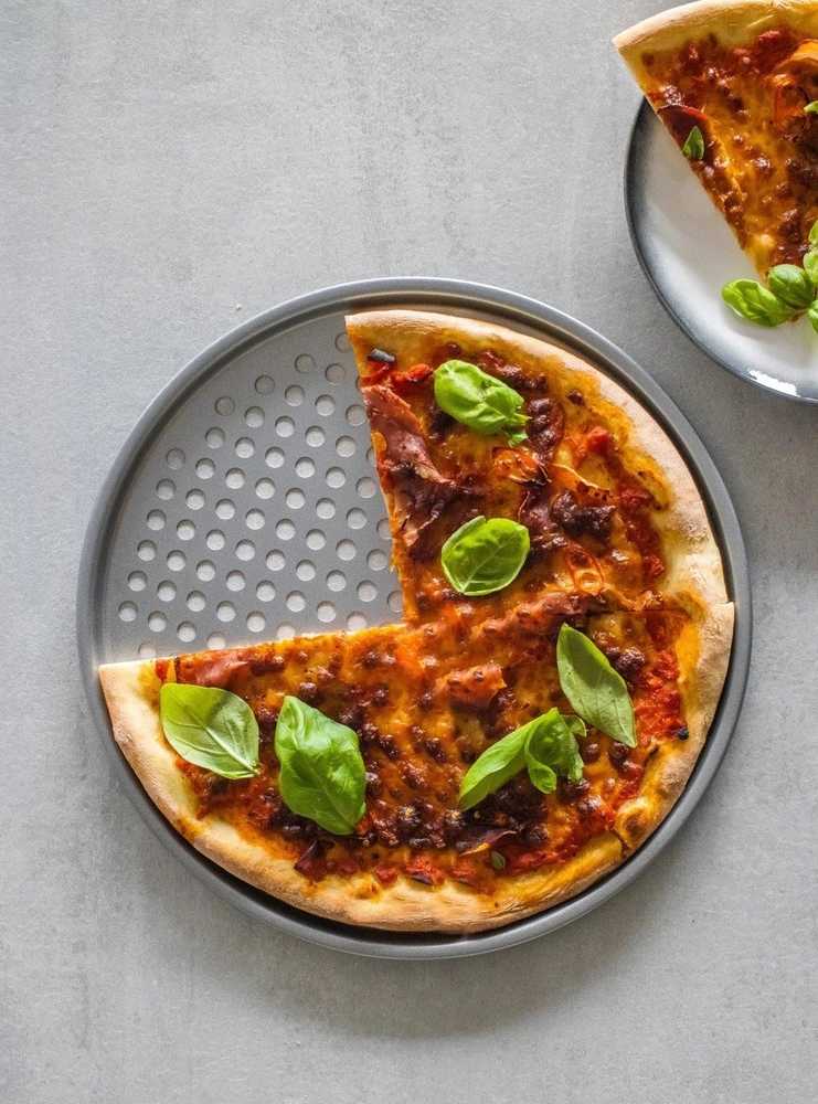 KitchenCraft Perforovaný plech na pečení, 33 cm
