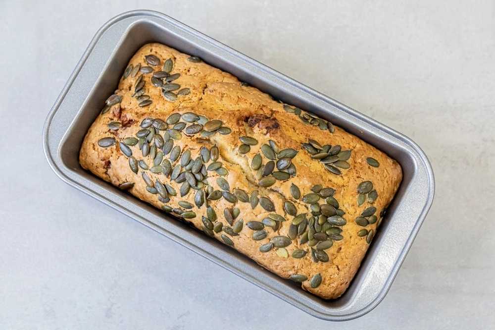 KitchenCraft Forma na biskupský chlebíček, s nepřilnavým povrchem, 22 x 11.5 cm