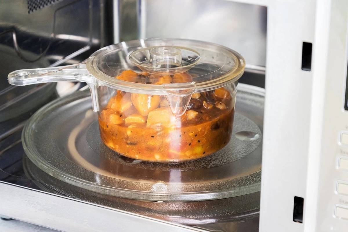 KitchenCraft Rendlík na ohřev jídla v mikrovlnné troubě, 900 ml