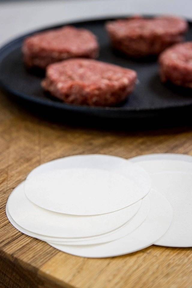 KitchenCraft Povoskované separační papírky na hamburgery