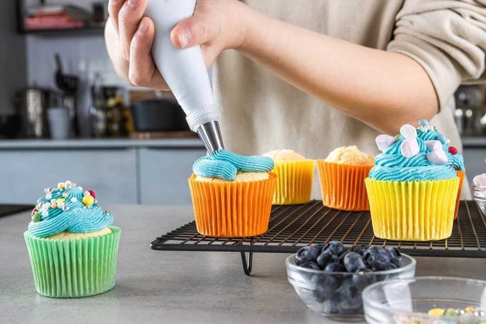 KitchenCraft Cukrářský sáček s náhradními nástavci, 16 ks
