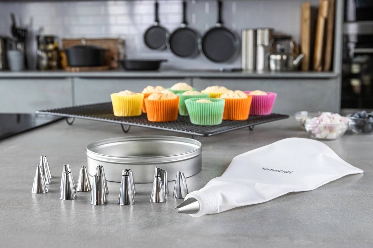KitchenCraft Cukrářský sáček s náhradními nástavci, 16 ks