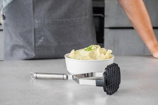 KitchenCraft Professional Šťouchadlo na brambory