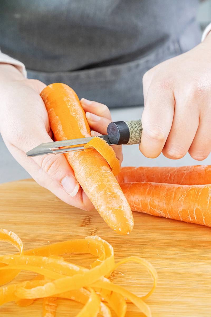 KitchenCraft Škrabka na ovoce a zeleninu