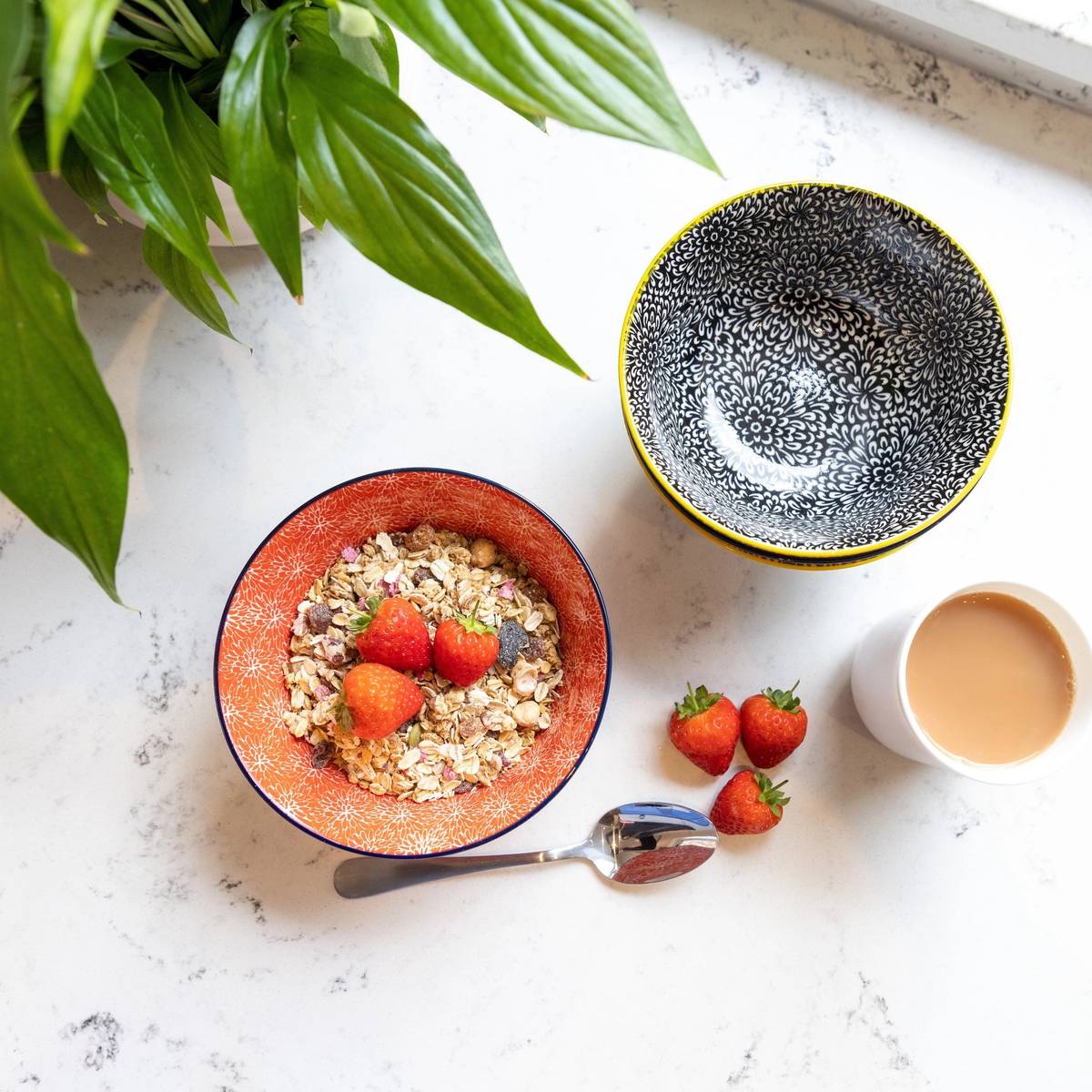 KitchenCraft Sada kameninových misek Red & Black, 4 ks, 15.5 cm x 7.5 cm