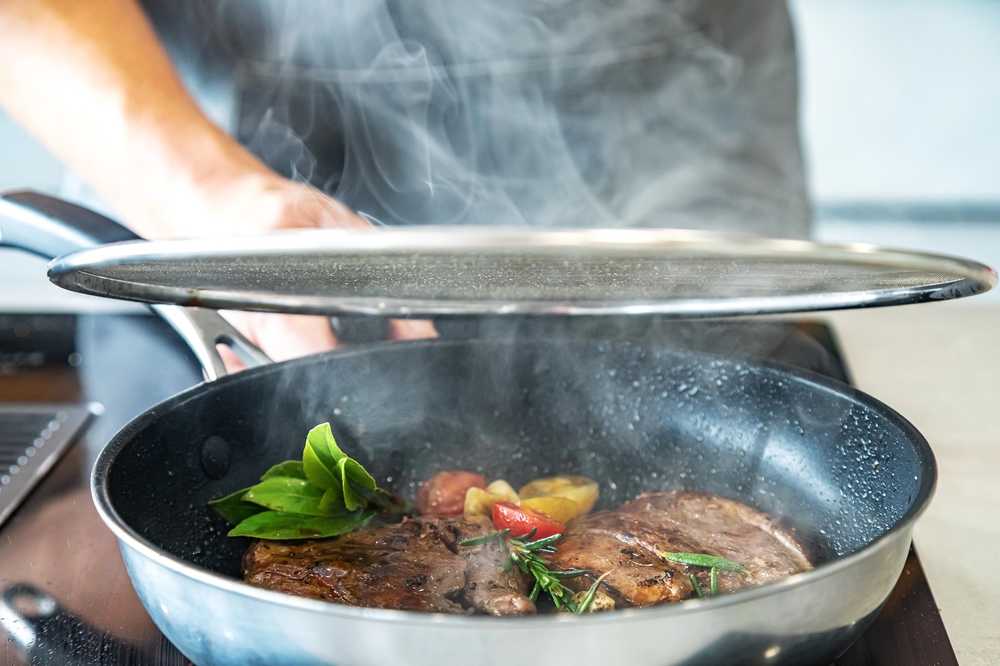 KitchenCraft Síťka proti prskání, 33 cm