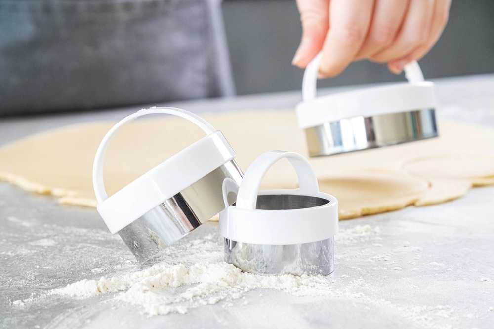 KitchenCraft Sada vykrajovátek s rovným okrajem, 3 ks