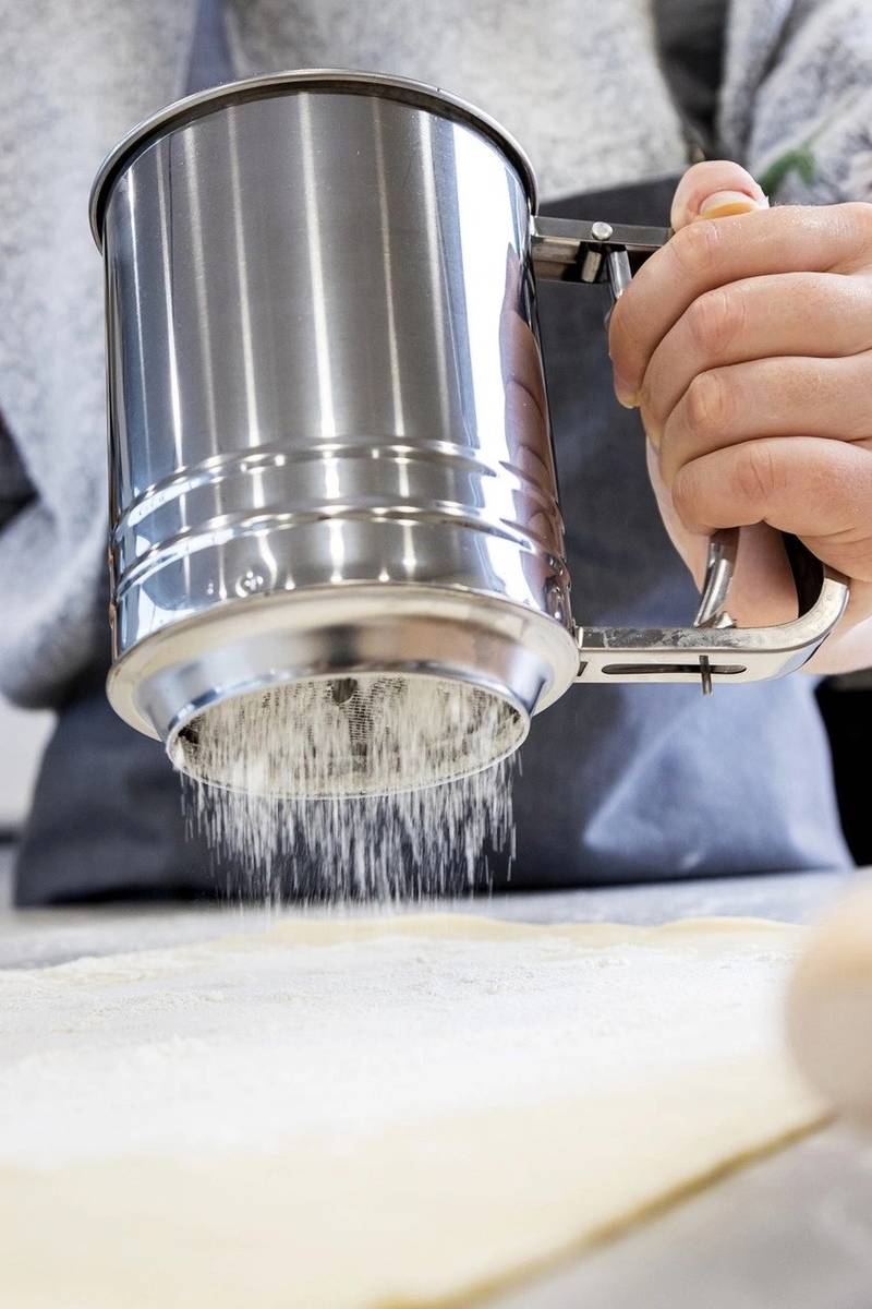 KitchenCraft Sítko a pákovým mechanismem
