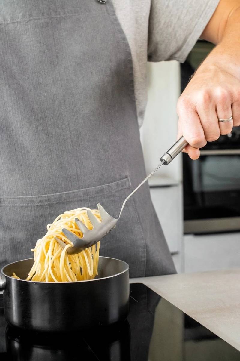 KitchenCraft Professional Servírovací lžíce na špagety