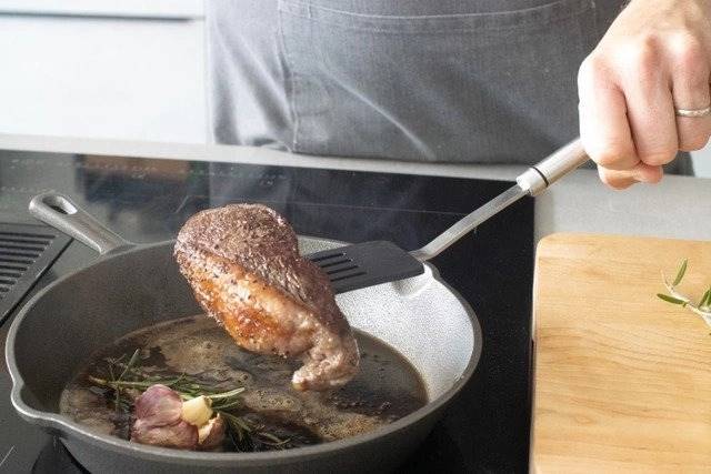 KitchenCraft Professional Obracečka s otvory
