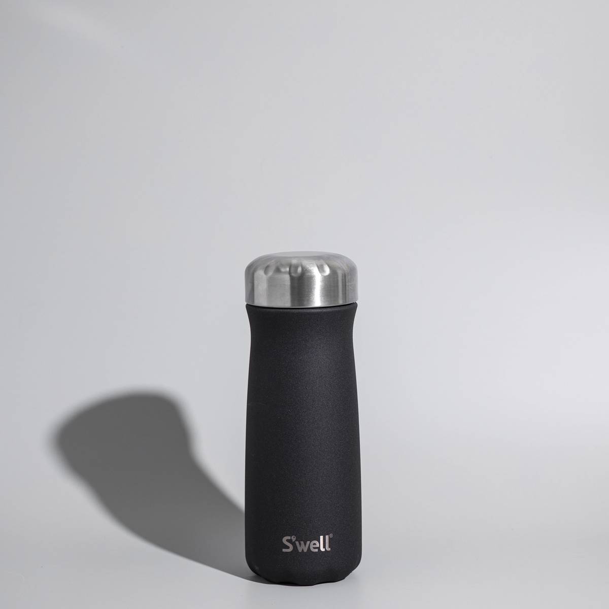 S'well Onyx Cestovní láhev na vodu, 470 ml
