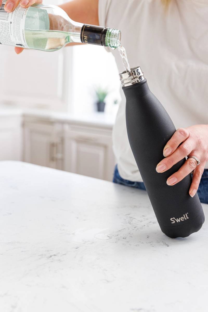 S'well Onyx Láhev na vodu, 750 ml