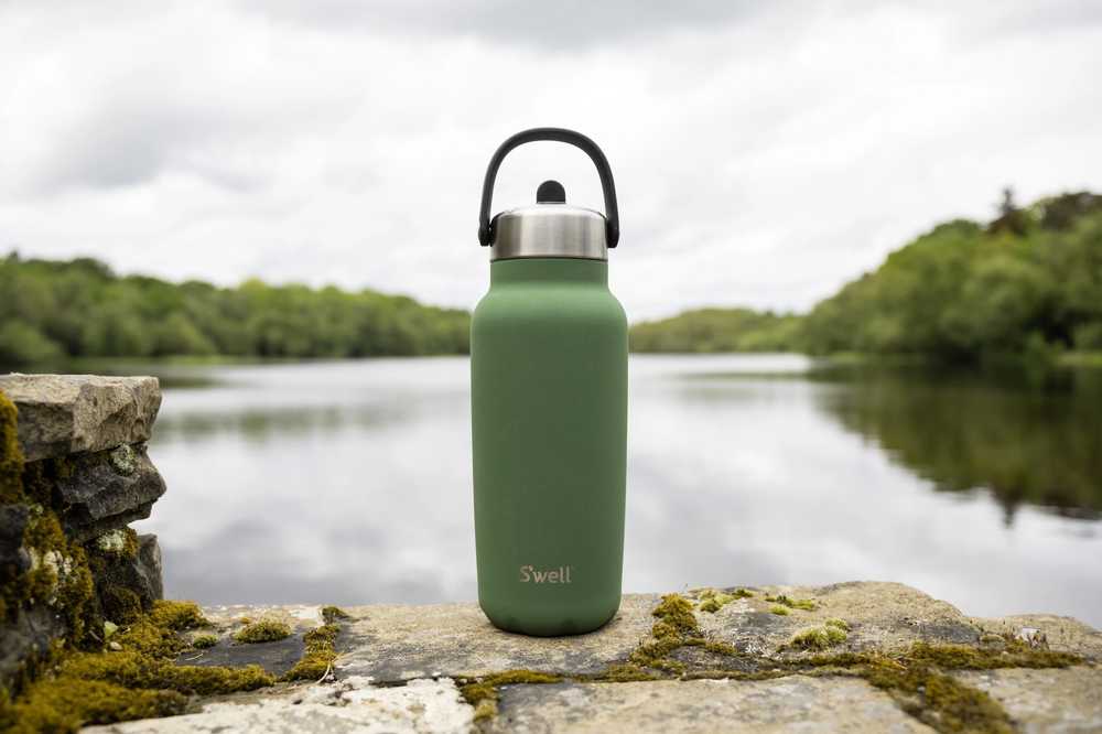 S'well Explorer Vakuová láhev na vodu, 700 ml, Jasper