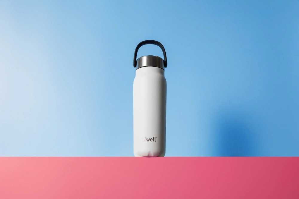 S'well Explorer Vakuová láhev na vodu, 700 ml, Moonstone