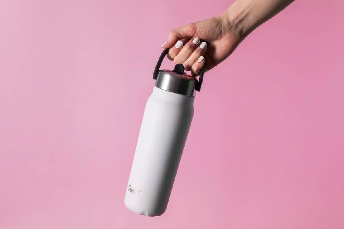 S'well Explorer Vakuová láhev na vodu, 700 ml, Moonstone