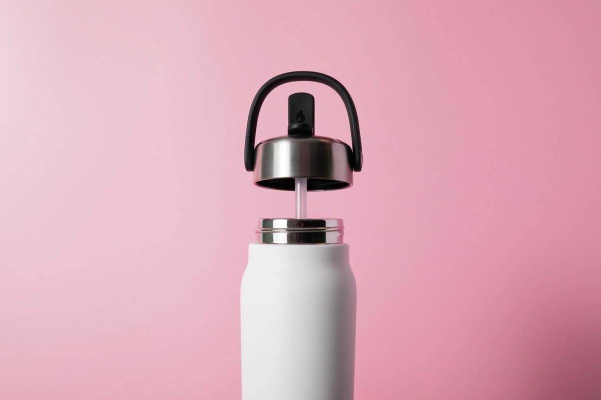 S'well Explorer Vakuová láhev na vodu, 700 ml, Moonstone