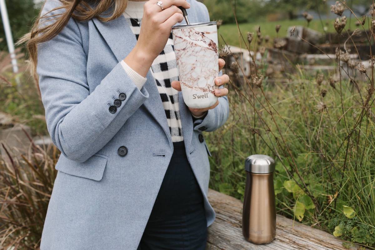 S'well Pyrite Cestovní láhev na vodu, 470 ml