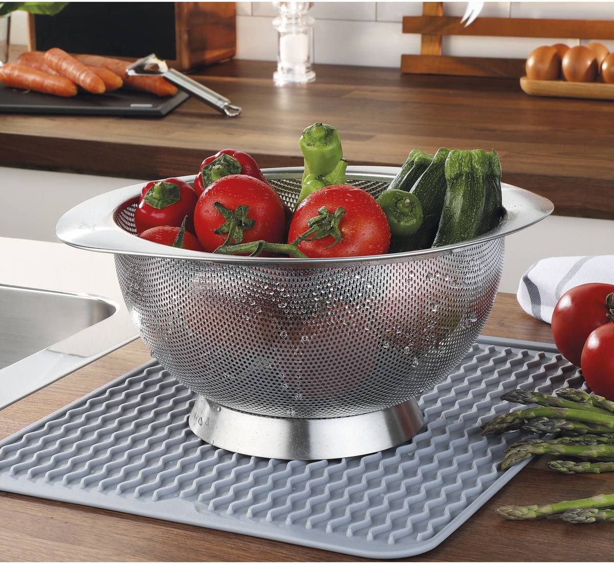 Küchenprofi Cedník s podstavcem Deluxe, 26 cm