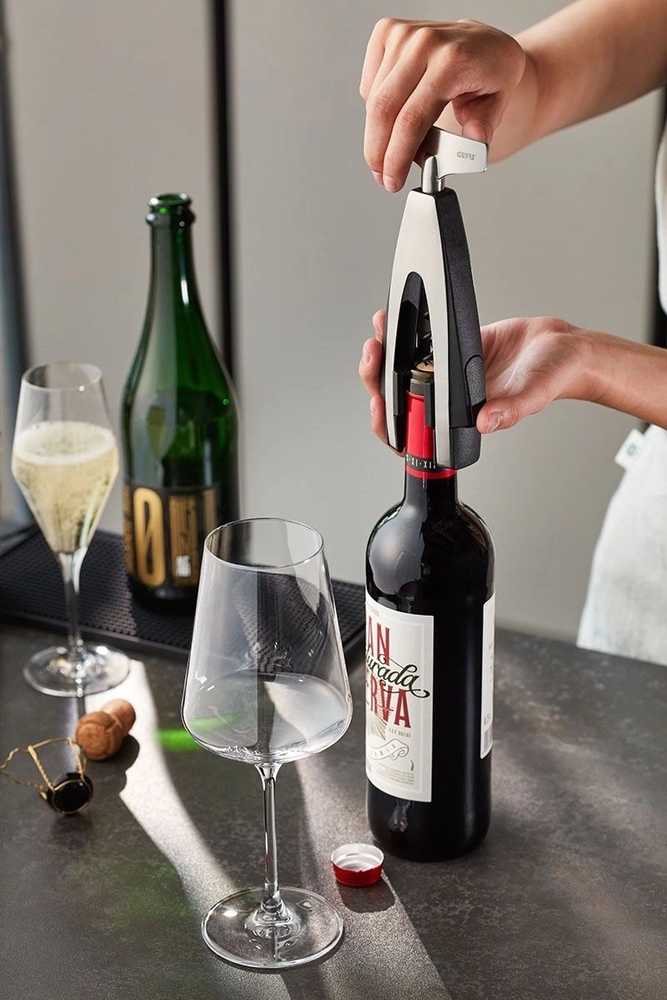 Gefu Vývrtka se zabudovanou řezačkou fólie Vinoso