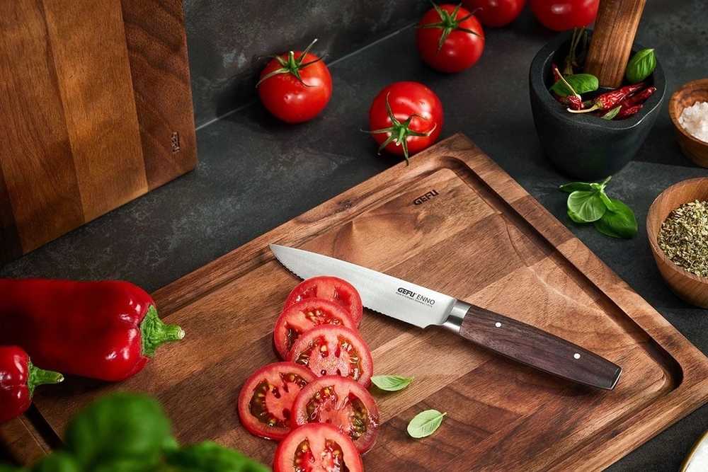 Gefu Enno Prkénko na krájení s drážkou, ořech, střední