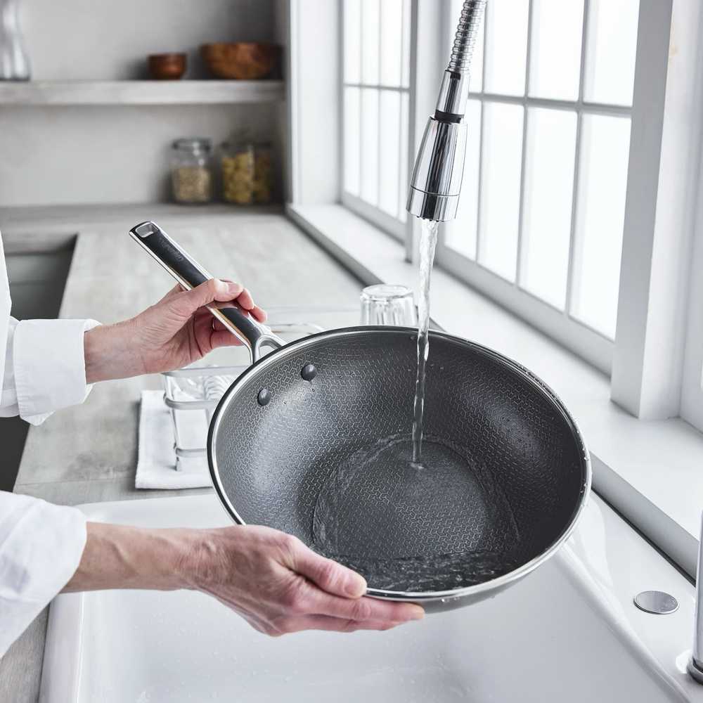 GreenPan APEX Nerezová pánev Wok, 28 cm