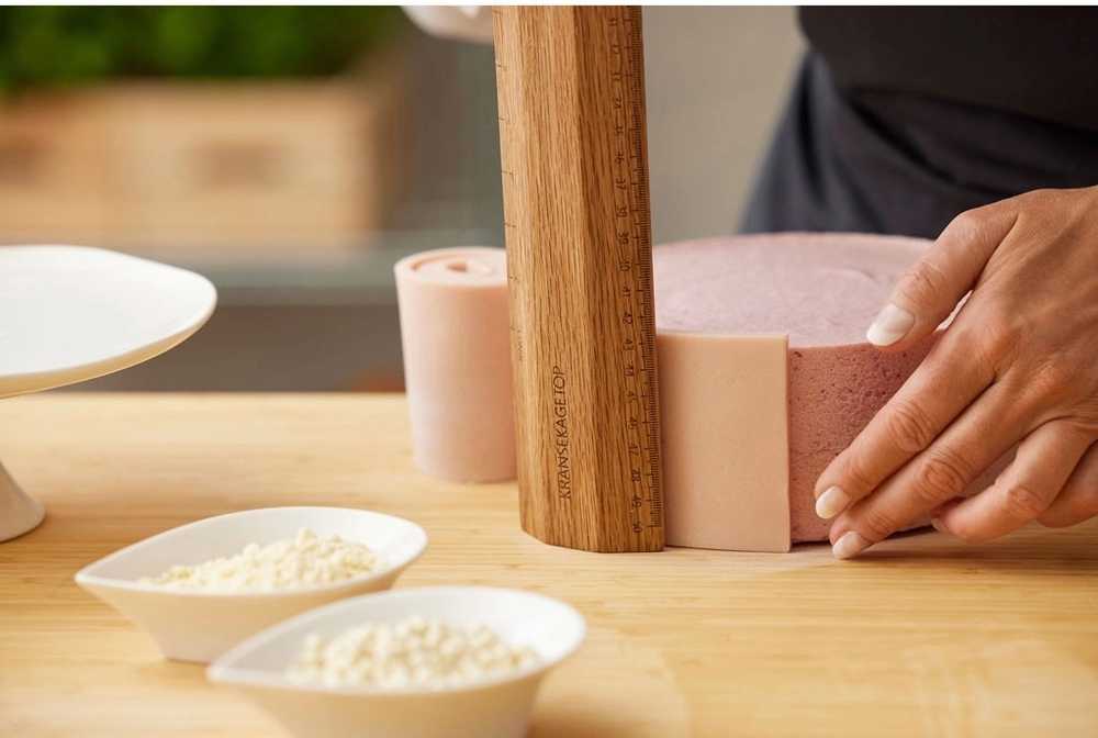 Blomsterbergs Dubové pravítko 51x6,5x1,5cm