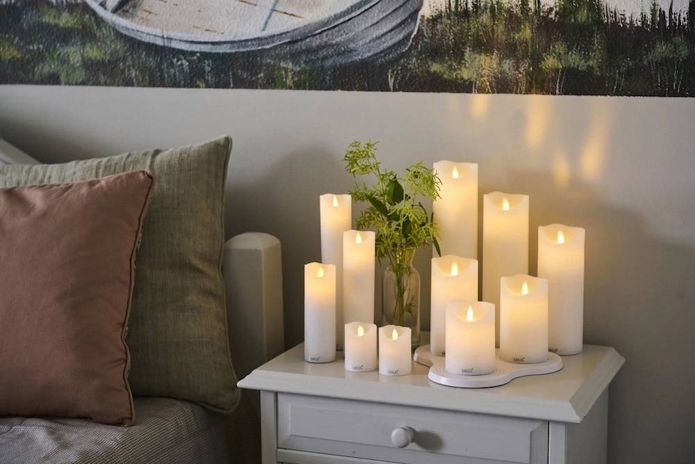 Sirius Dobíjecí LED svíčka Sara White