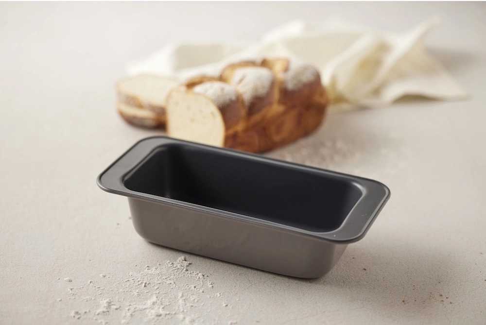 Blomsterbergs Zapékací mísa na sekanou Latte 25 cm