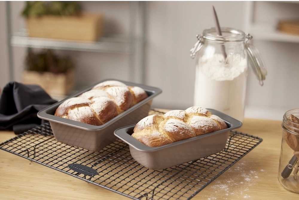 Blomsterbergs Zapékací mísa na sekanou Latte 25 cm