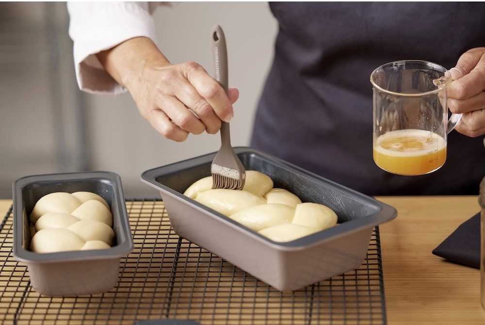 Blomsterbergs Zapékací mísa na sekanou Latte 25 cm