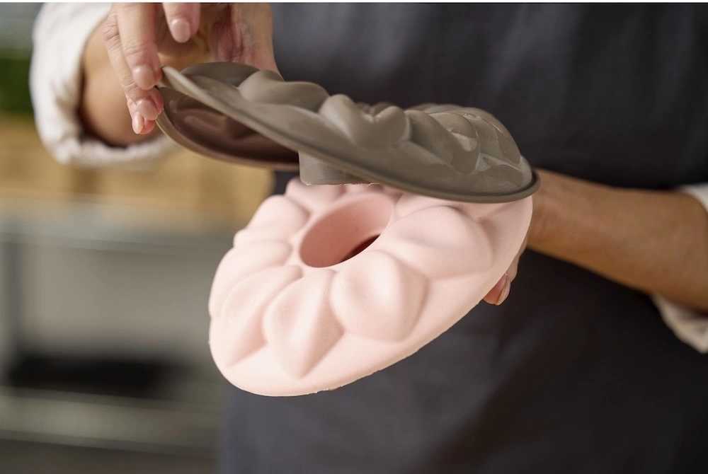 Blomsterbergs Silikonová forma na pěnu Květina 20x3,8 cm