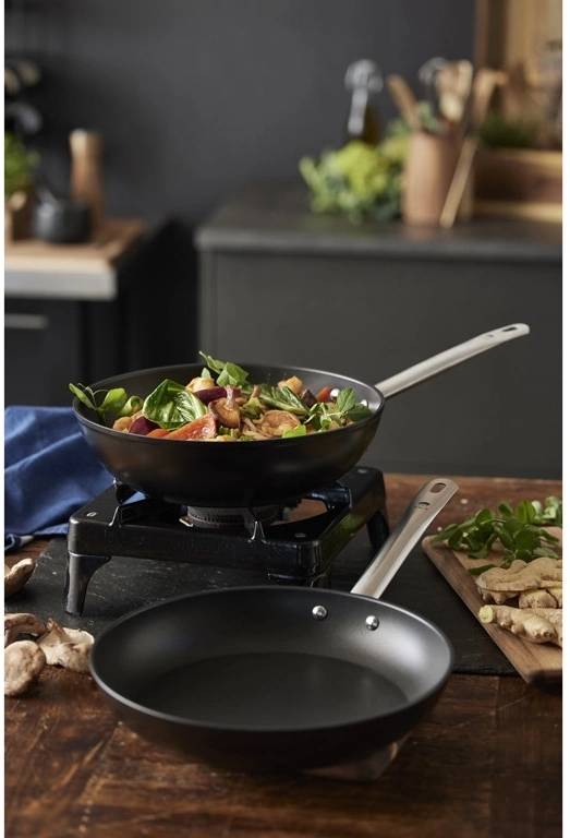 Holm Wok pánev 28 cm Black