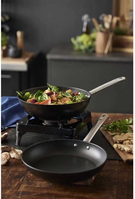 Holm Wok pánev 28 cm Black