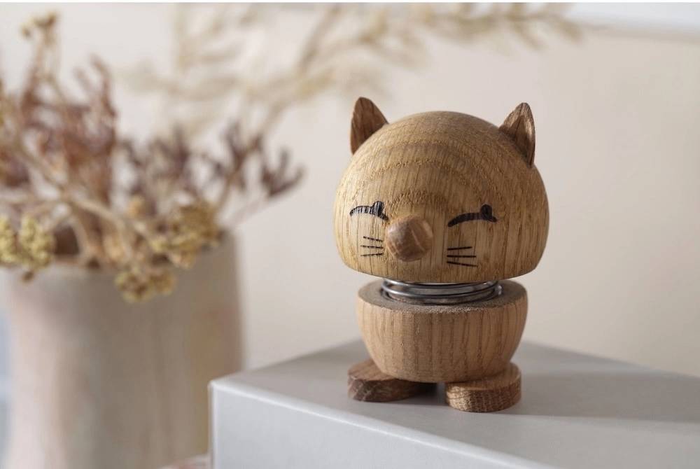 Hoptimist Figurka Hoptimist Kočka Dub