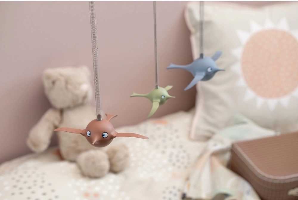 Hoptimist Visící figurka Hoptimist Soft Birdie M Sky