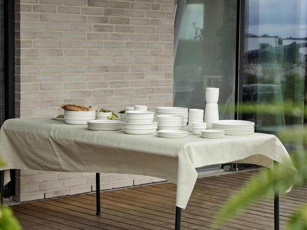 Zone Denmark Porcelánový hrnek na kávu 25 cl Eau Offwhite