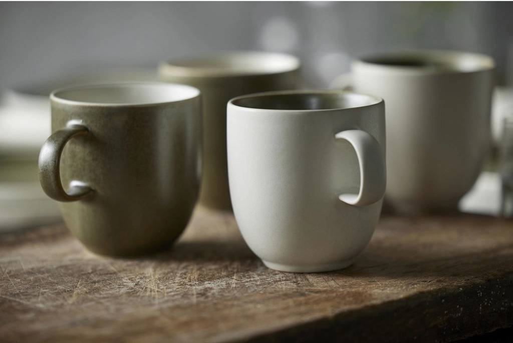 Studio Round Kameninový hrnek North 33 cl Matte Moss/White