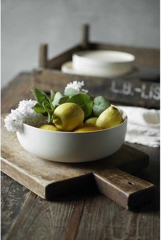 Studio Round Kameninová mísa na salát North 25 cm White/Matte Sand