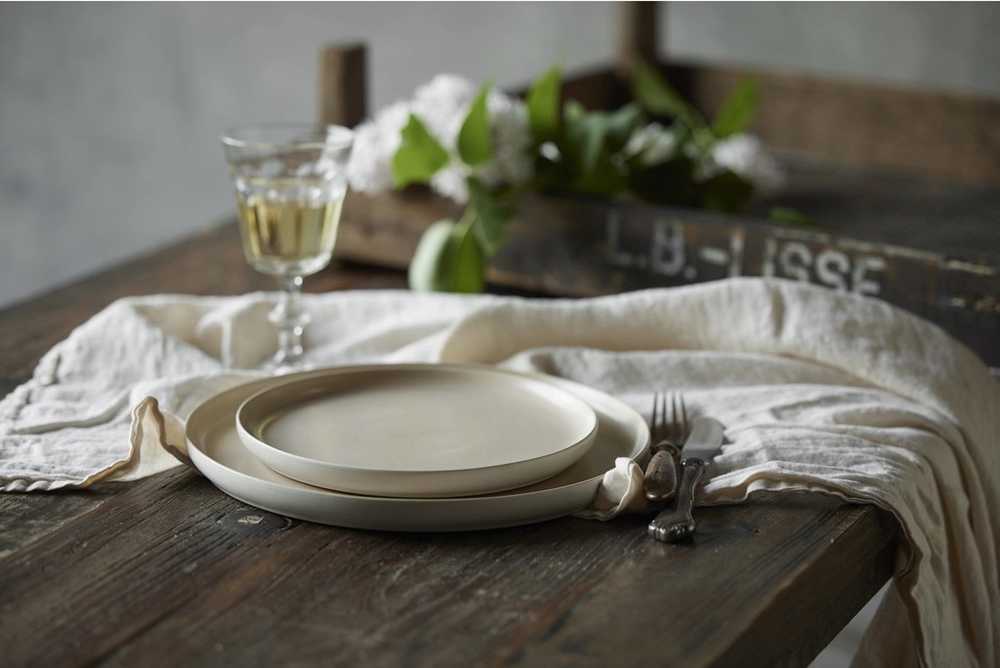 Studio Round Kameninový dezertní talíř North 21 cm White/Matte Sand