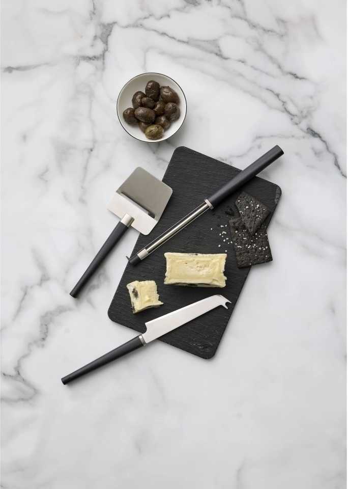 Rosti Kráječ na sýr Emma 19cm Black