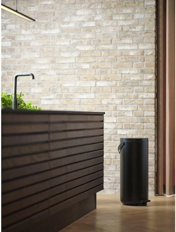 Zone Denmark Kuchyňský pedálový odpadkový koš 35l Circular Black