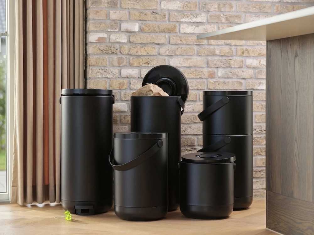 Zone Denmark Kuchyňský pedálový odpadkový koš 35l Circular Black