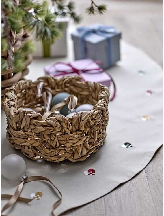 Södahl Ubrus pod stromeček ⌀110cm Christmas Hearts Embroidey Red