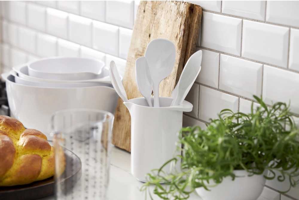 Rosti Kuchyňská lžíce malá Classic White