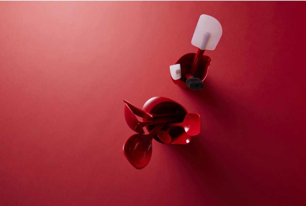 Rosti Kuchyňská lžíce široká Classic Red