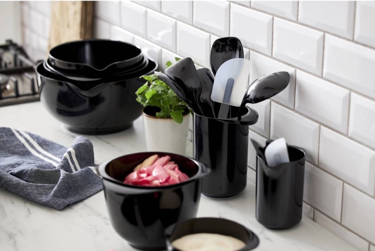 Rosti Kuchyňská lžíce široká Classic Black